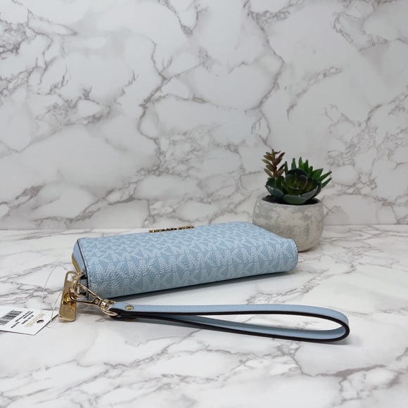 Michael Kors Flat Phone Wallet - Picture 4 of 8